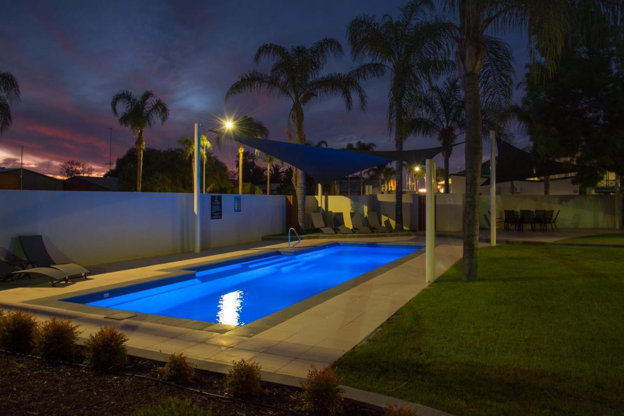 Hotel Renmark Buitenkant foto