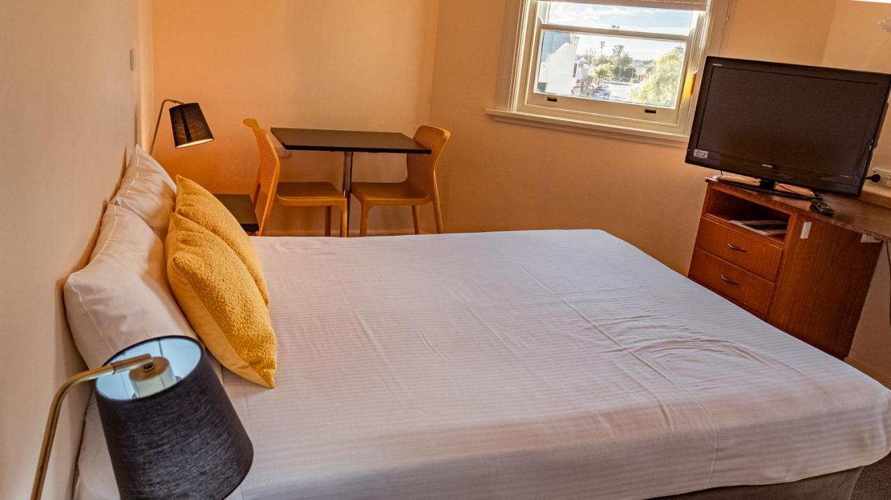 Hotel Renmark Buitenkant foto
