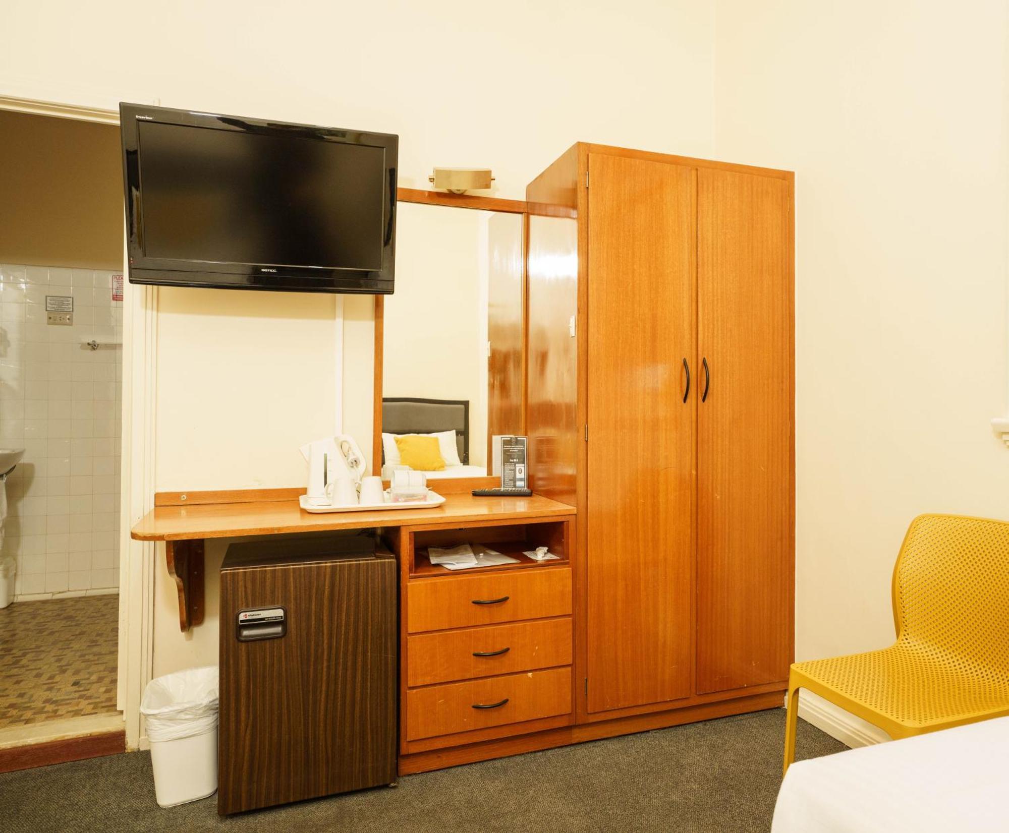 Hotel Renmark Buitenkant foto