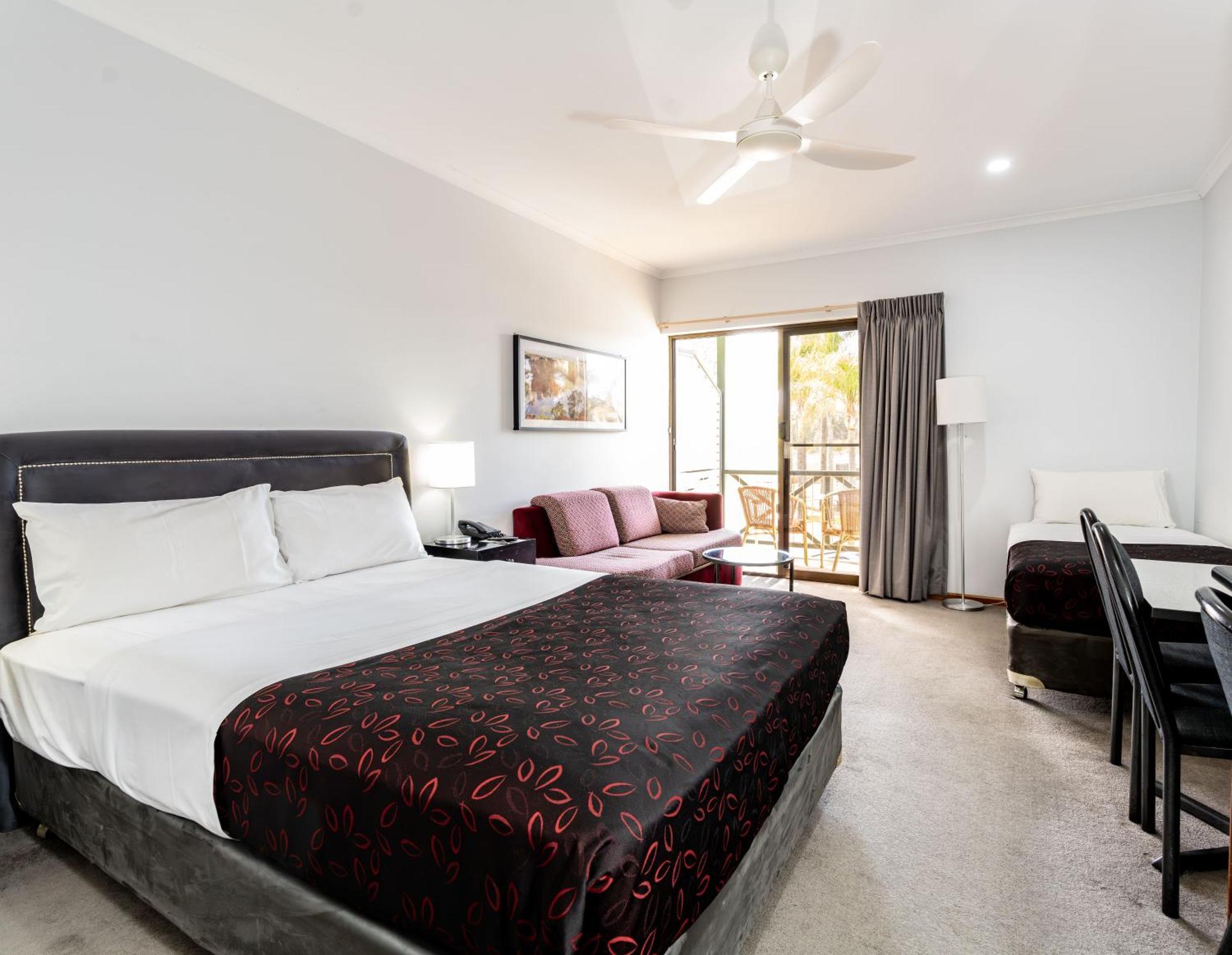 Hotel Renmark Buitenkant foto