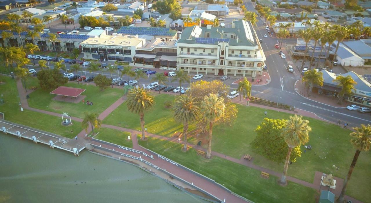 Hotel Renmark Buitenkant foto